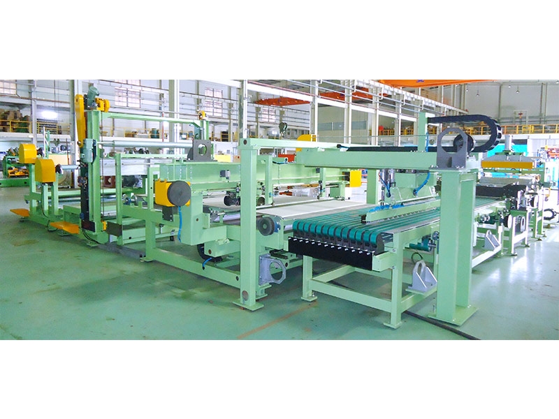 HORIZONTAL PLY AUTO CUTTING & SPLICING MACHINE